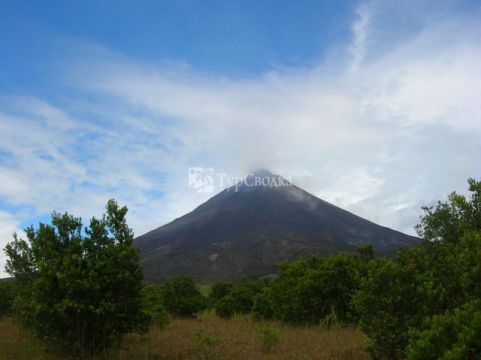 Вулкан Ареналь