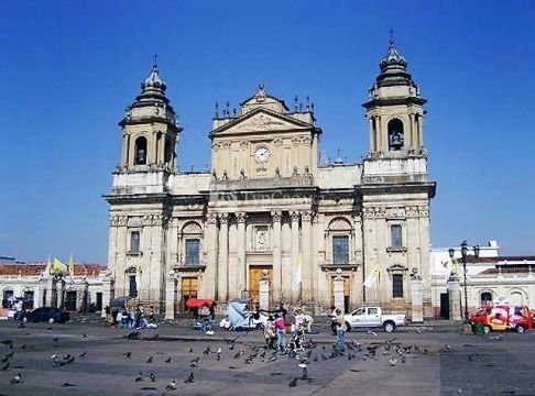 Церковь в центре города Гватемала.