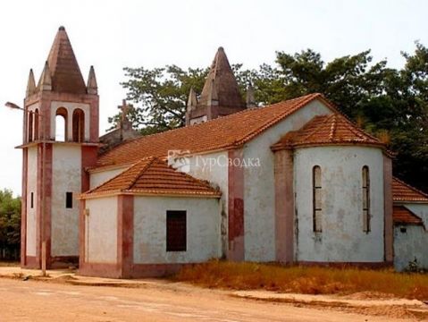 Каталическая церковь в г.Бафата.