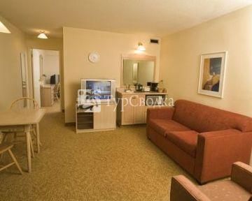 Country Inn & Suites Thompson 3*