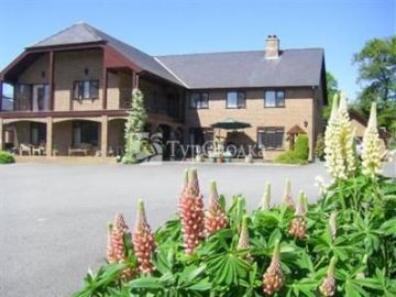 Acorn Court Country House 5*