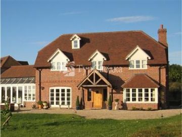 Bow River House Bed and Breakfast Newbury 5*