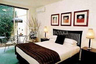 Knightsbridge Apartments 3*