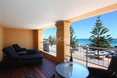 Cottesloe Beach Hotel 2*