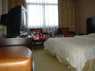 Risheng Hotel 4*