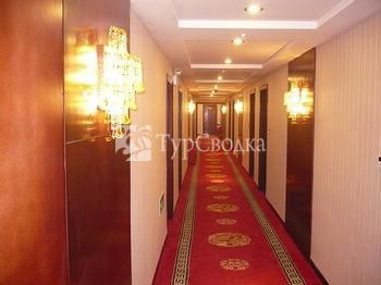 Longcheng Hotel 4*