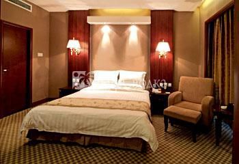 Tianbao Hotel 4*