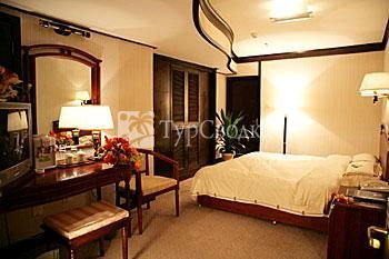 Xindu Hotel 4*