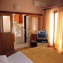 Guesthouse Zlatna Ribica 3*