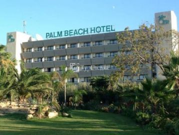 Palm Beach Hotel & Bungalows