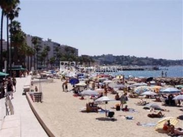 Hotel Le Lys Antibes 2*