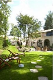 Les Hautes Bruyeres Bed & Breakfast Ecully 2*