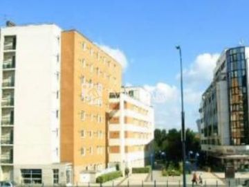 Sejours & Affaires Charles De Gaulle Aparthotel Pantin 2*