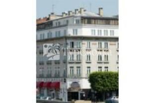 Grand Hotel Troyes 3*