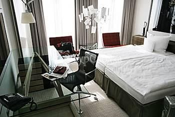 Avidon Hotel Airport 4*