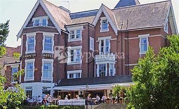 Lampeter Hotel 2*