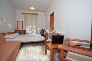 Marathakis Apartments 2*