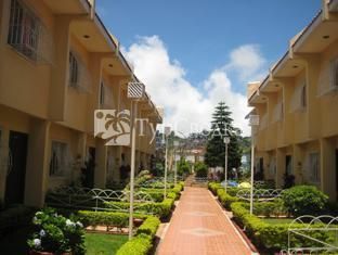 Baguio Holiday Villa Court 2*