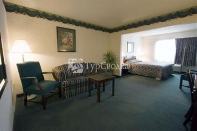 Best Western Inn and Suites Akron 3*