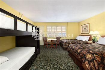 Anaheim Del Sol Inn 2*