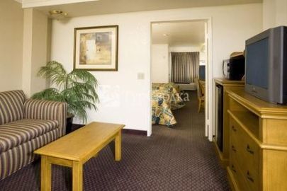 Anaheim Desert Inn and Suites 2*