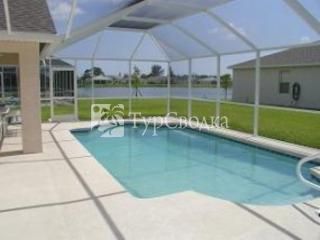 Superior Gulf Coast Holiday Homes Cape Coral 4*