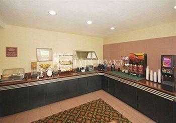 Comfort Inn & Suites Market Center 3*