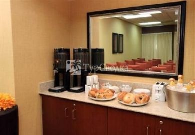 Courtyard by Marriott Dallas Market Center 3*