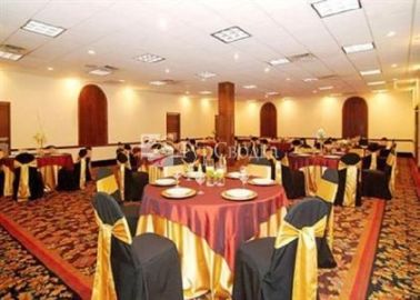 Quality Inn & Suites Event Center 3*
