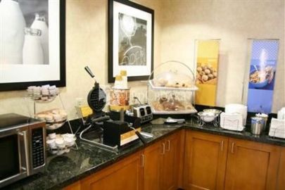 Hampton Inn Flagstaff East 3*