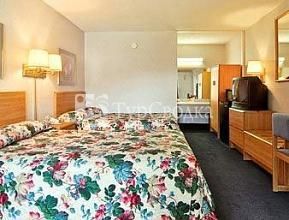 Days Inn Airport Flint 2*