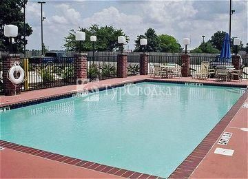 Holiday Inn Express Hotel & Suites Greenville (Mississippi) 2*