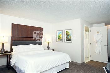 The Westin Long Beach 3*