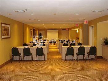 Homewood Suites by Hilton Mahwah 3*