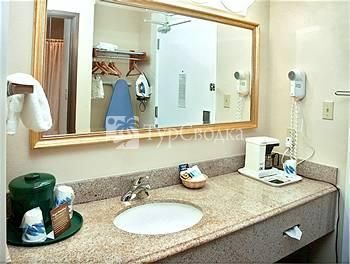 La Quinta Inn Cincinnati-Northeast 2*