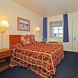 Economy Inn Safford 2*