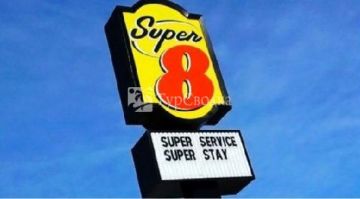 Super 8 Shipshewana 2*