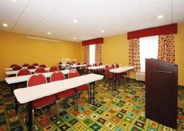 Comfort Suites Stratford (Connecticut) 2*